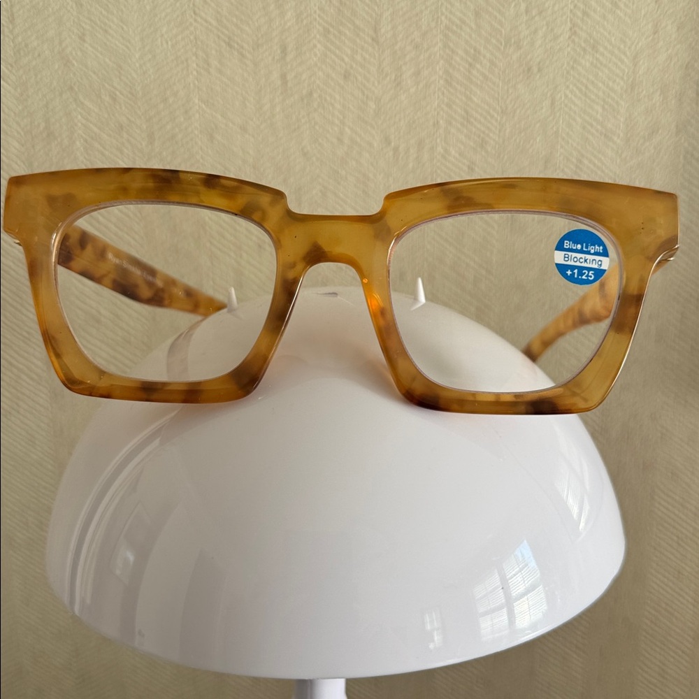 Tortoise Shell Blue Light Blocking Glasses - image 1